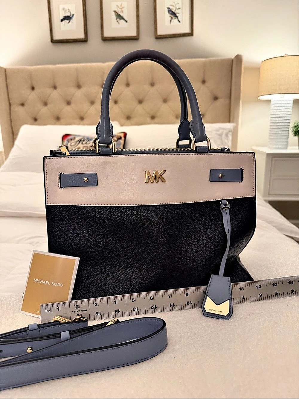 Michael Kors Tote in Navy and Cream